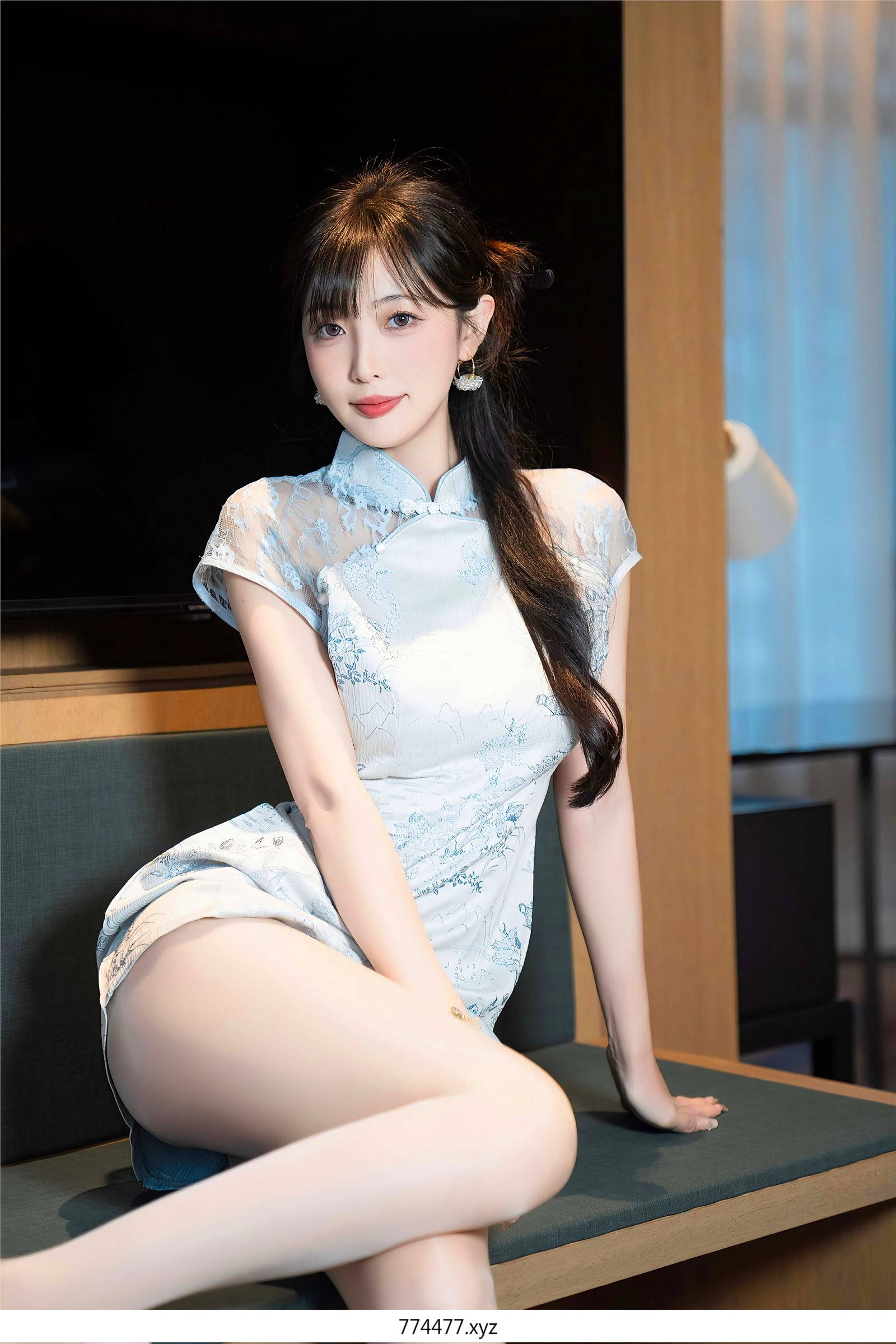 32